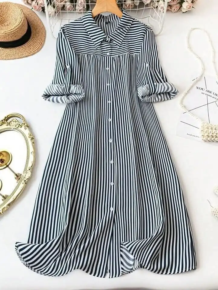 Robe chemise boutonnée avant à manches