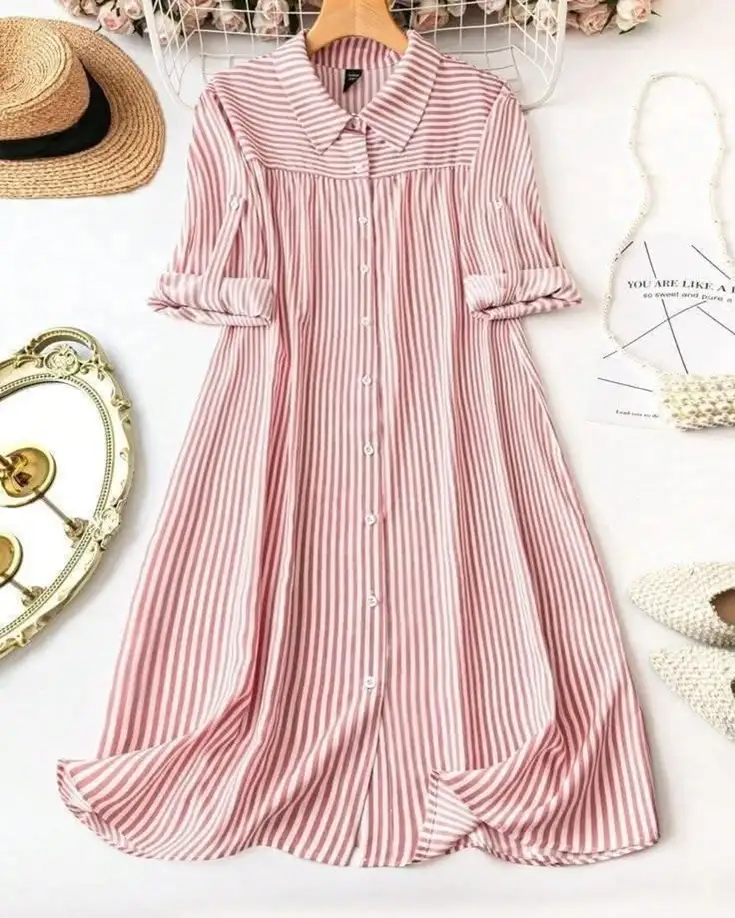 Robe chemise boutonnée avant à manches