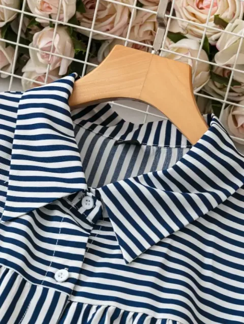 Robe chemise boutonnée avant à manches